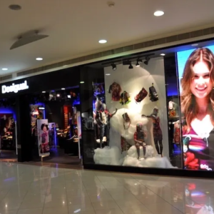 ENSEIGNE LED P2.5, HAUTE LUMINOSITÉ, ÉTANCHE POUR INTÉRIEUR ET VITRINE 100×100 cm