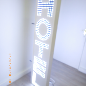 ENSEIGNE LED EXTÉRIEURE “HOTEL” DOUBLE FACE AVEC ANIMATION 150X40CM