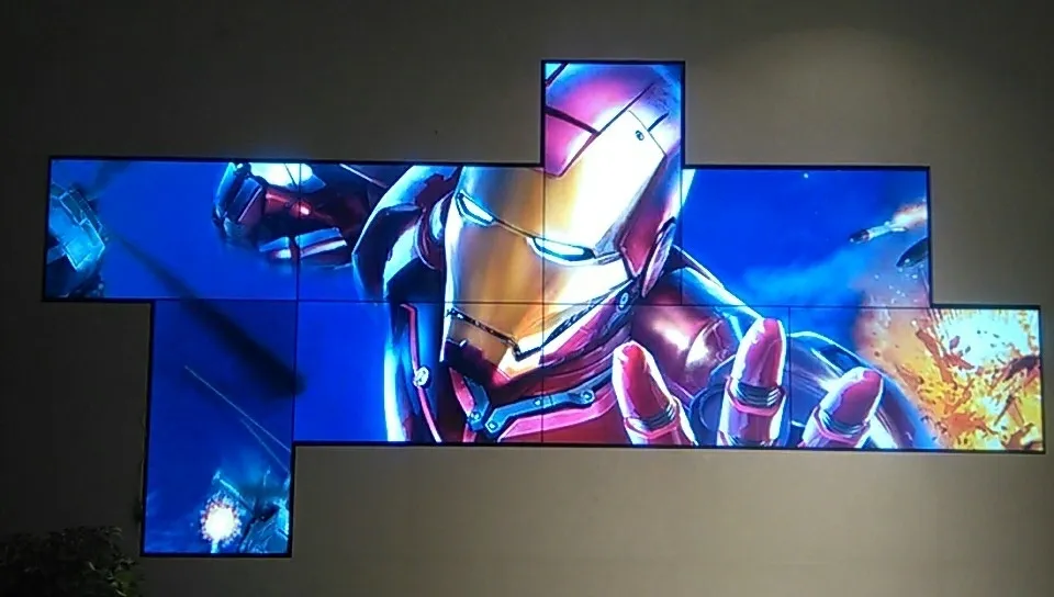 MUR VIDÉO 4K GRAND FORMAT, STRUCTURE 4×4, 16 ÉCRANS 86 POUCES