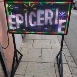 PANNEAU LED DOUBLE FACE DÉFILANT POUR MAGASIN EXTERNE 70x35cm